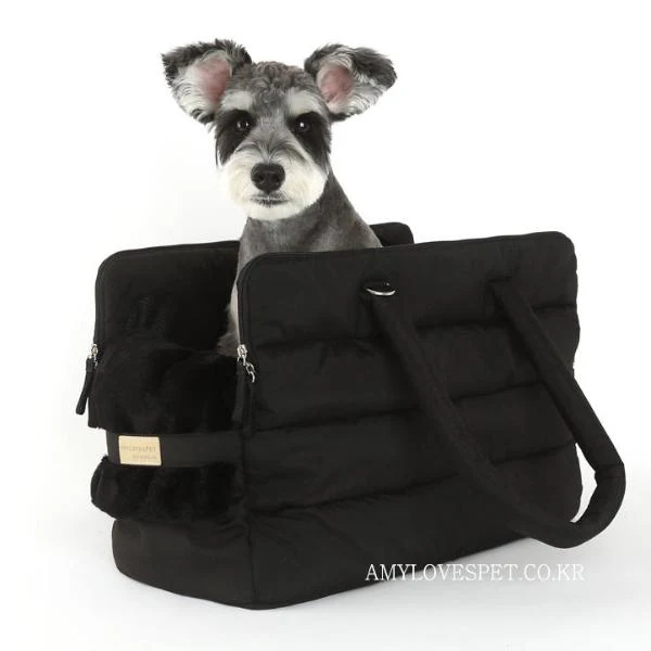 AMY LOVES PET | Rene Padded Shoulder Bag in Black
