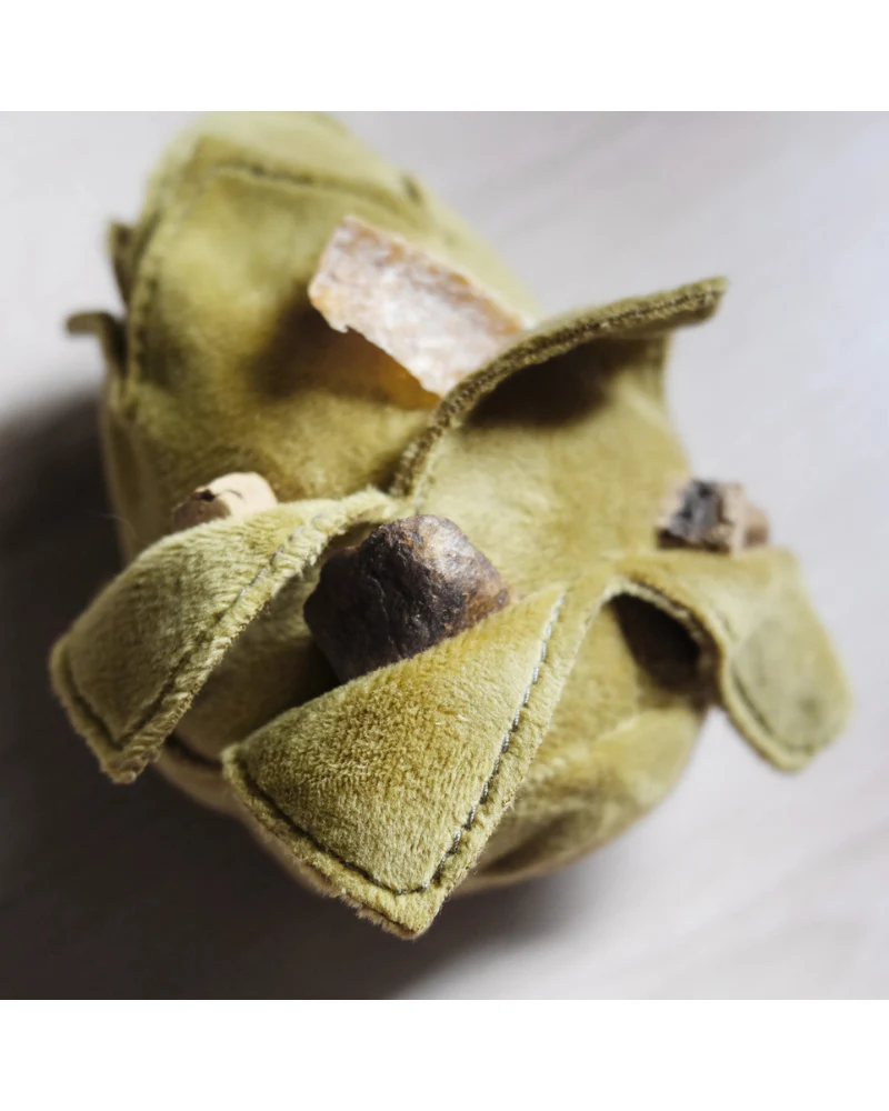 Artichoke Snuff + Squeaky Plush Toy for Dogs - Image 3