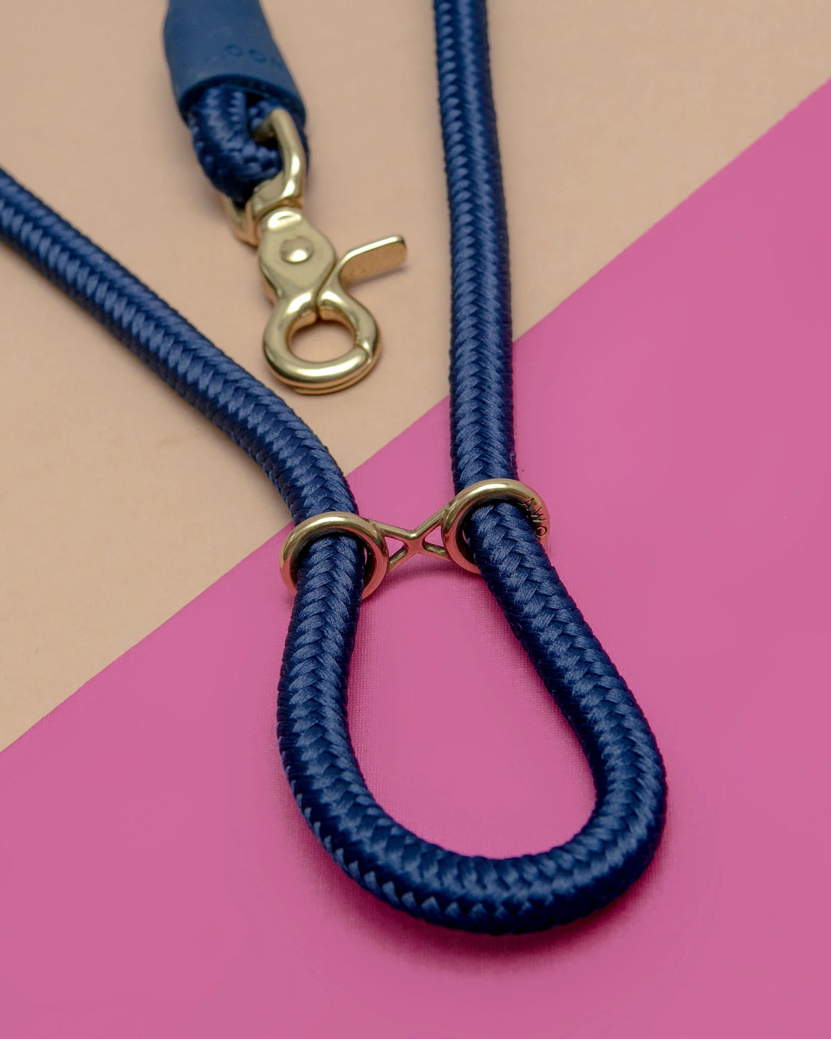 Infinity Dog Leash in Navy - Image 2