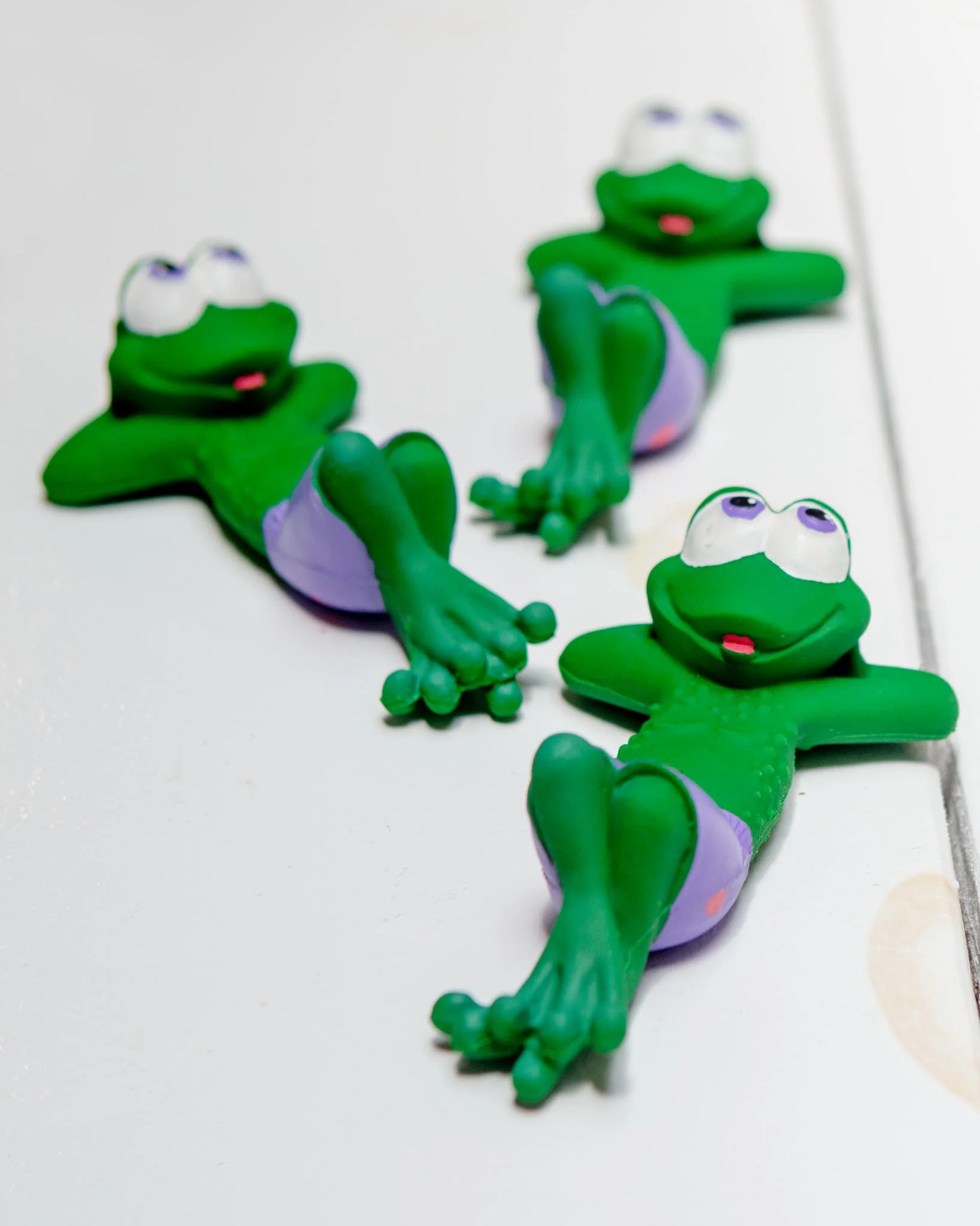 Beach Frog Squeaky Rubber Dog Toy - Image 2
