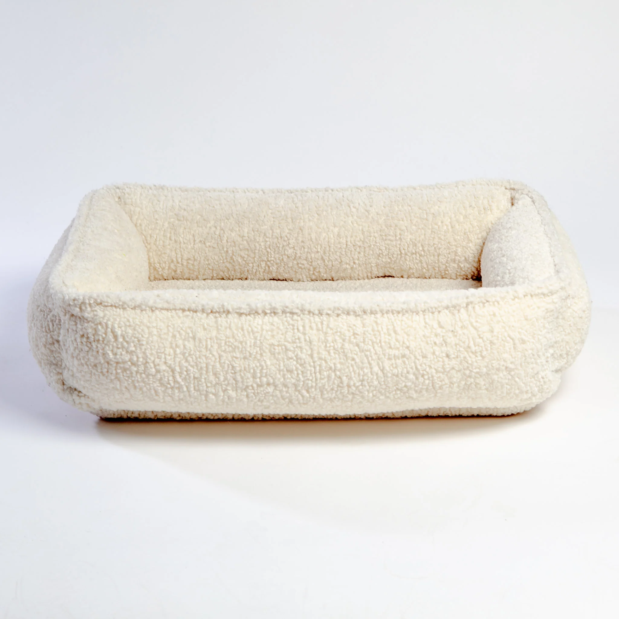 Urban Lounger in Ivory Sheepskin (Direct-Ship) - Image 3