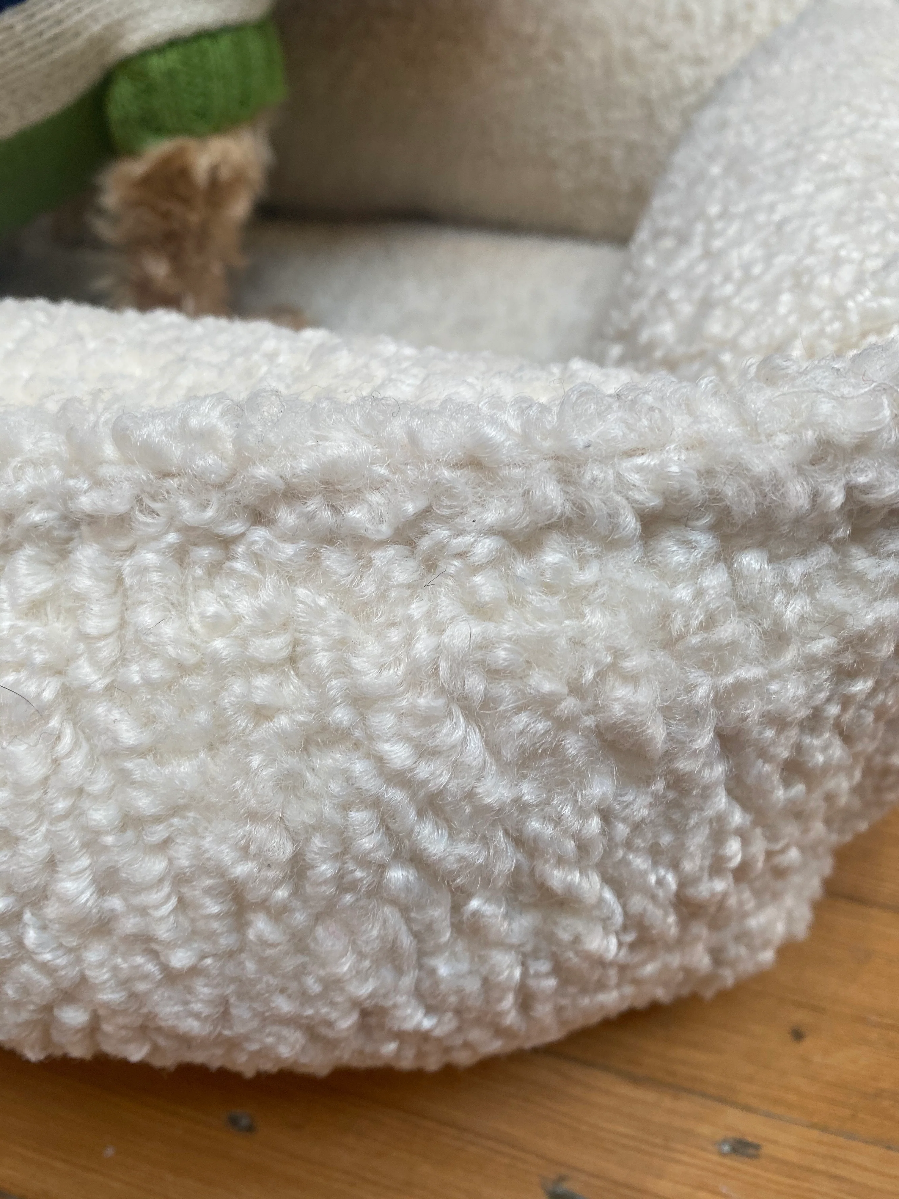 Urban Lounger Dog Bed in Ivory Sheepskin (In-Store) - Image 7