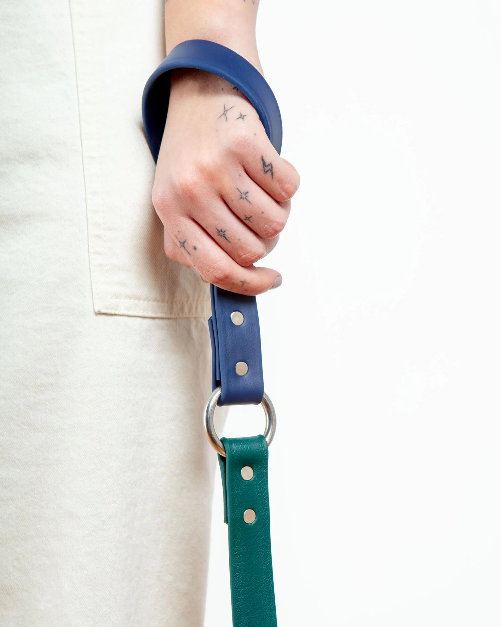 City Leash in Hunter Green & Navy (4 or 6 Foot) (Made in the USA) - Image 6