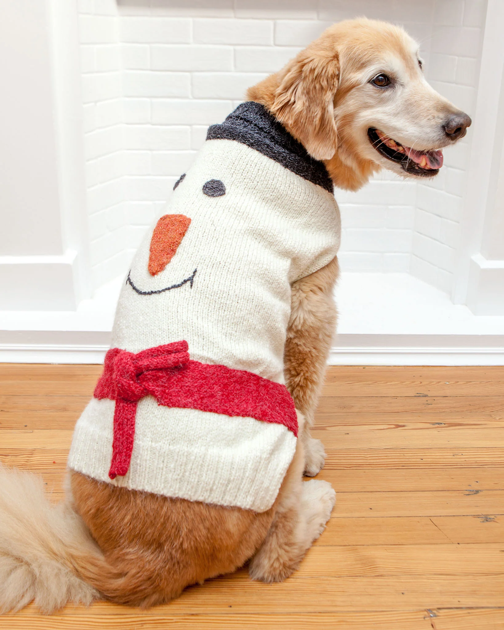 Snowpup Handknit Howliday Dog Sweater - Image 2