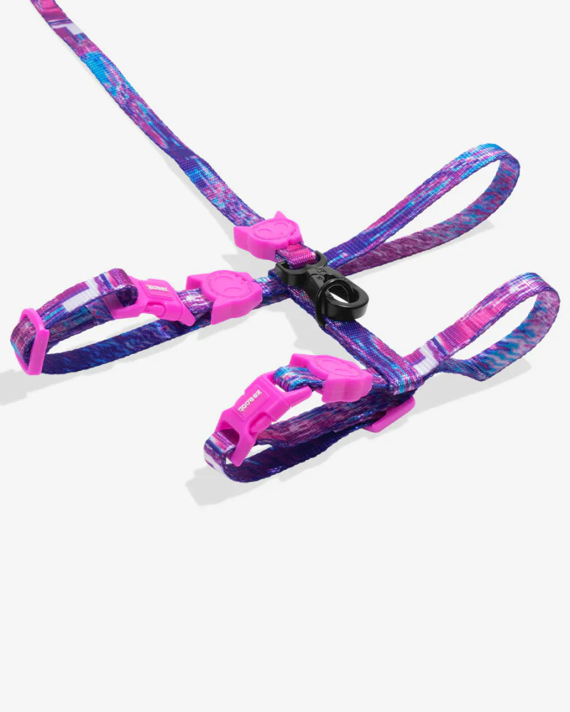 Error Cat Harness w/ Leash - Image 2