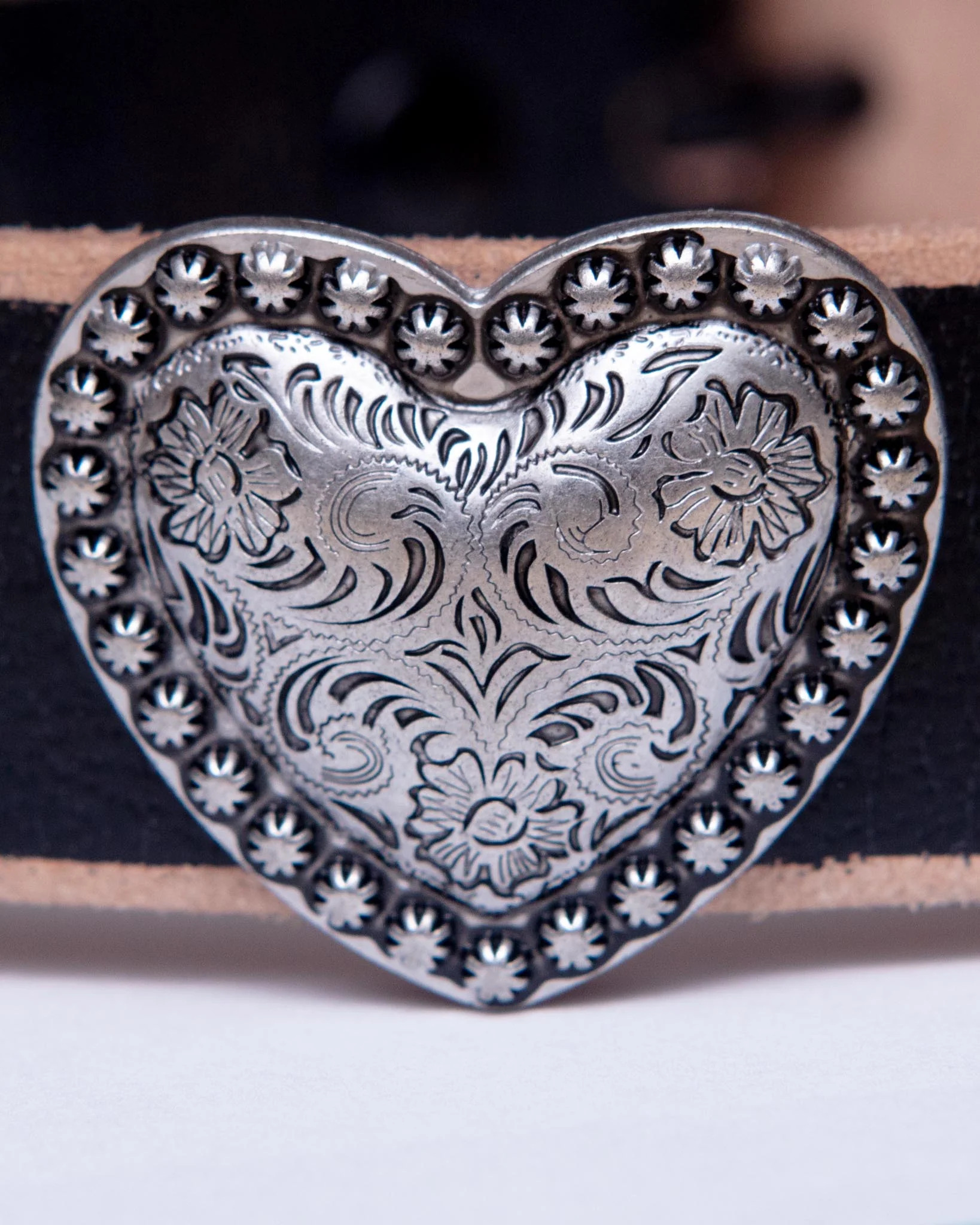 Genuine Distressed Leather Dog Collar with Heart Conchos - Image 3