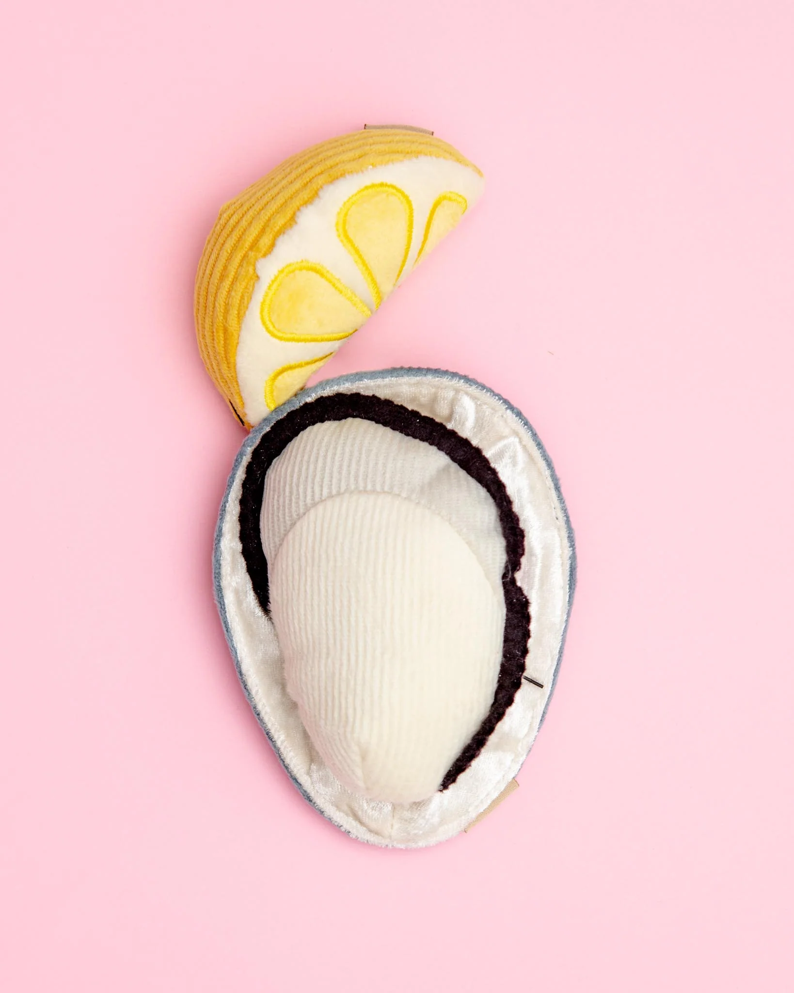 Gillardeau Oyster Dog Plush Toy - Image 3