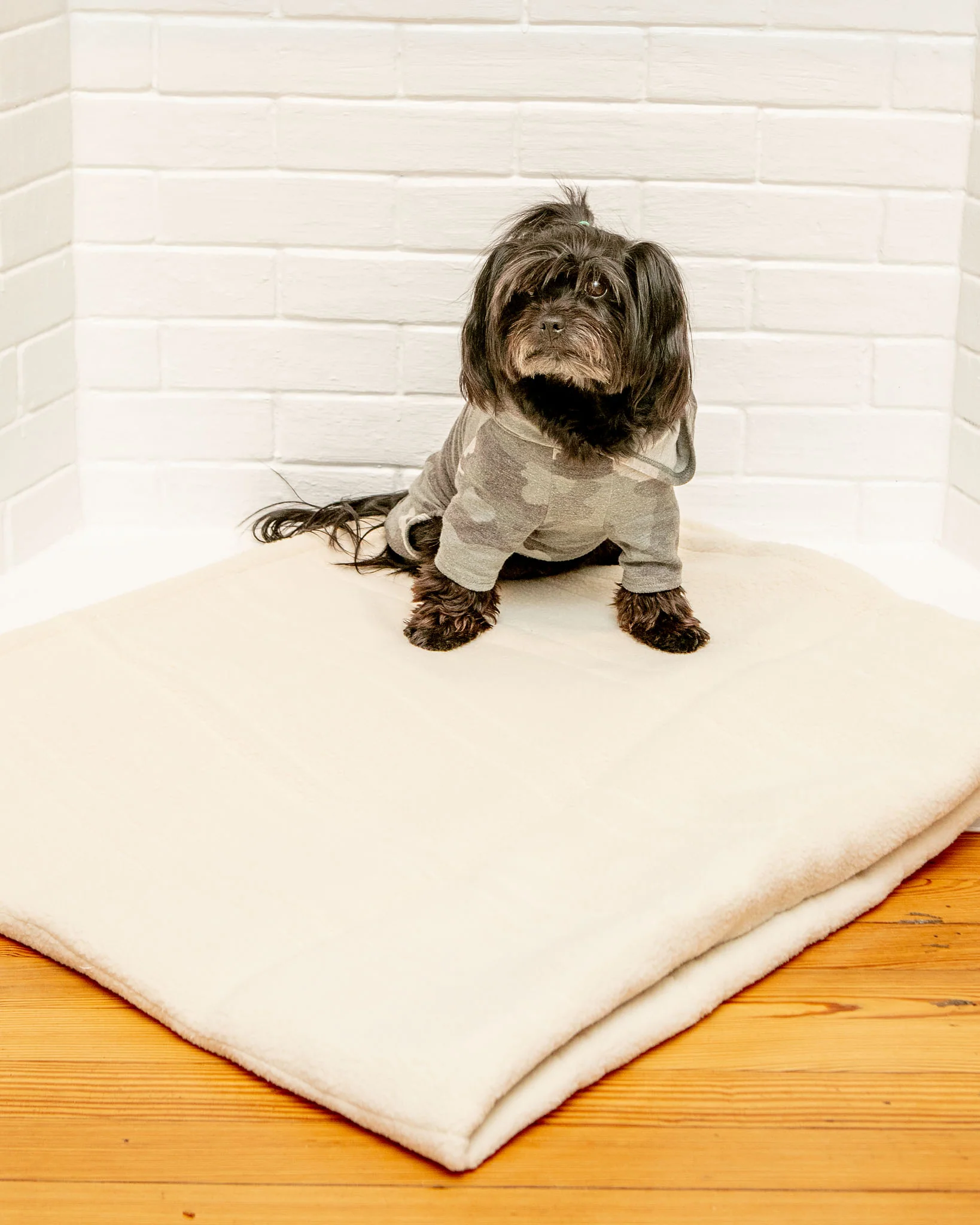 Natural Tweed & Fleece Double-Sided Dog Blanket - Image 6
