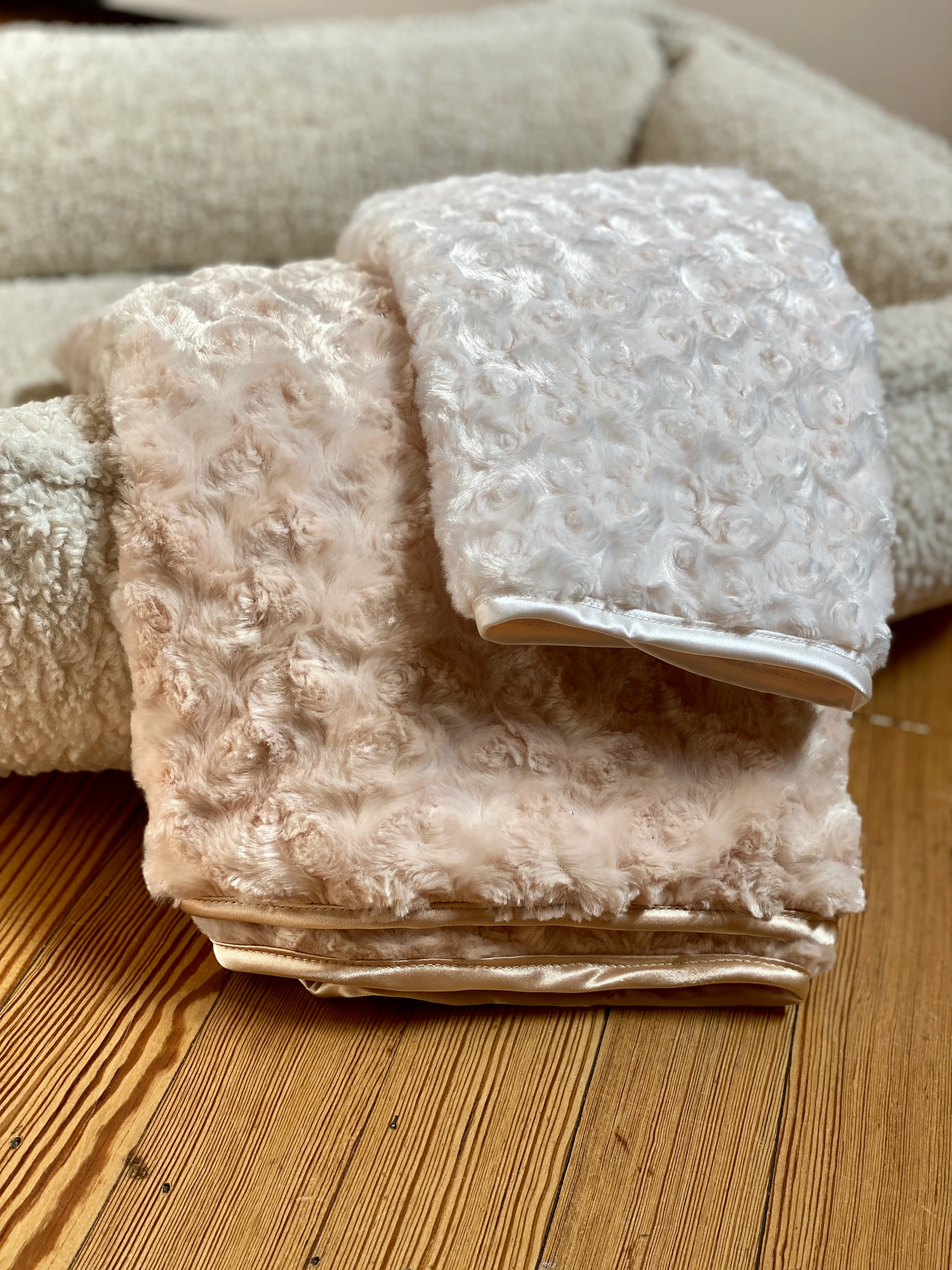 Rosebud Dog Blanket in Tan (Made in the USA) - Image 4