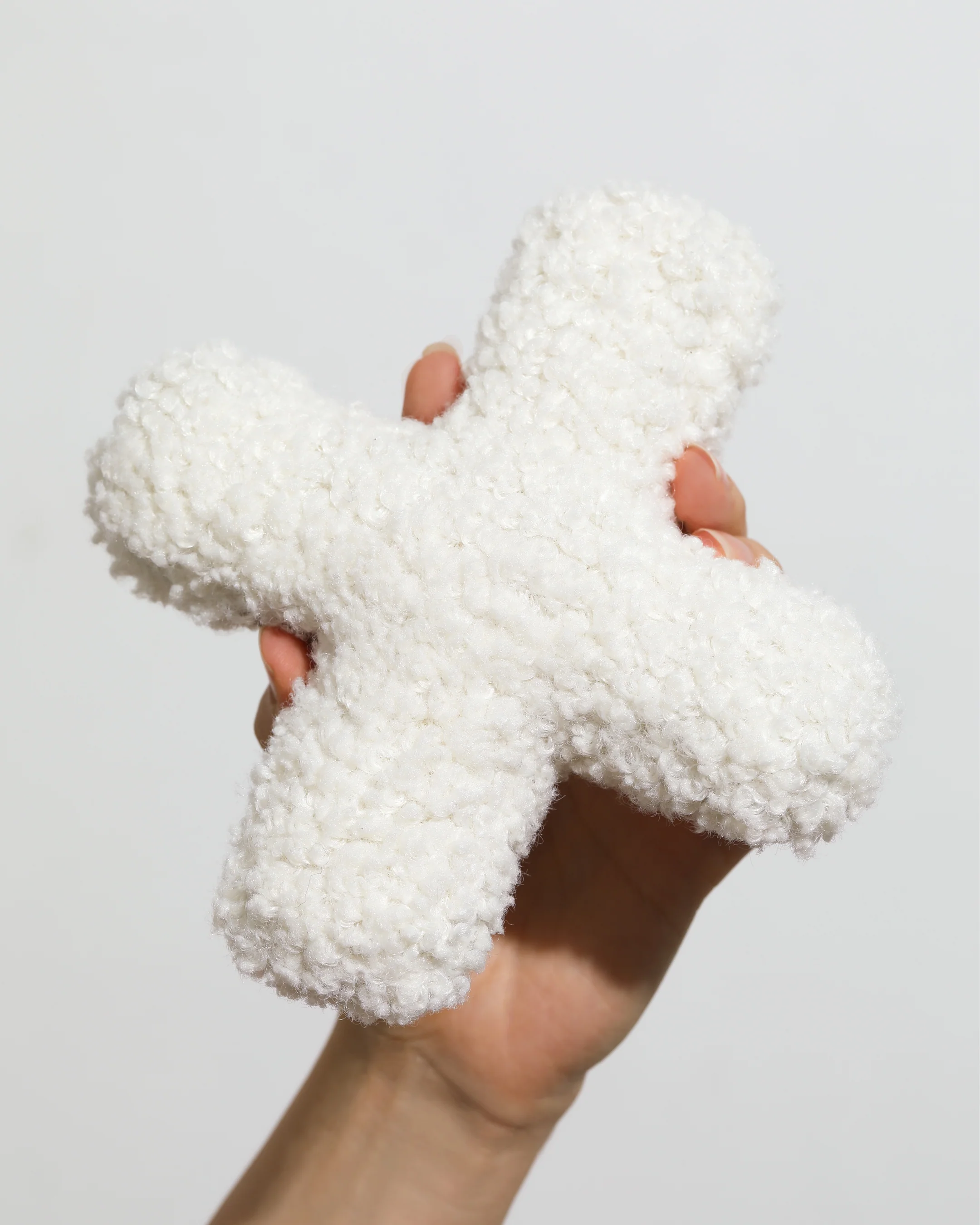 Hugs Boucle Squeaky Dog Toy