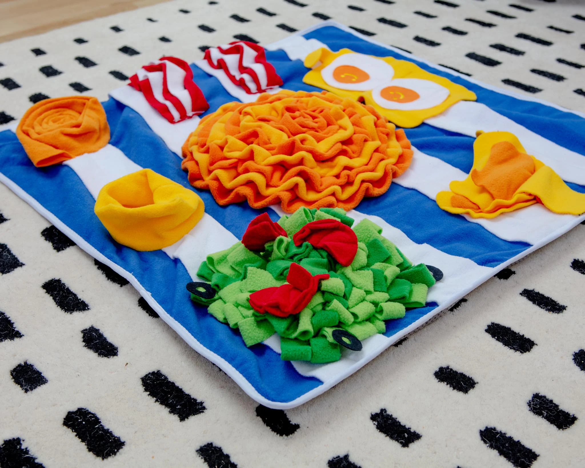Breakfast Snuffle Mat for Dogs & Cats - Image 4
