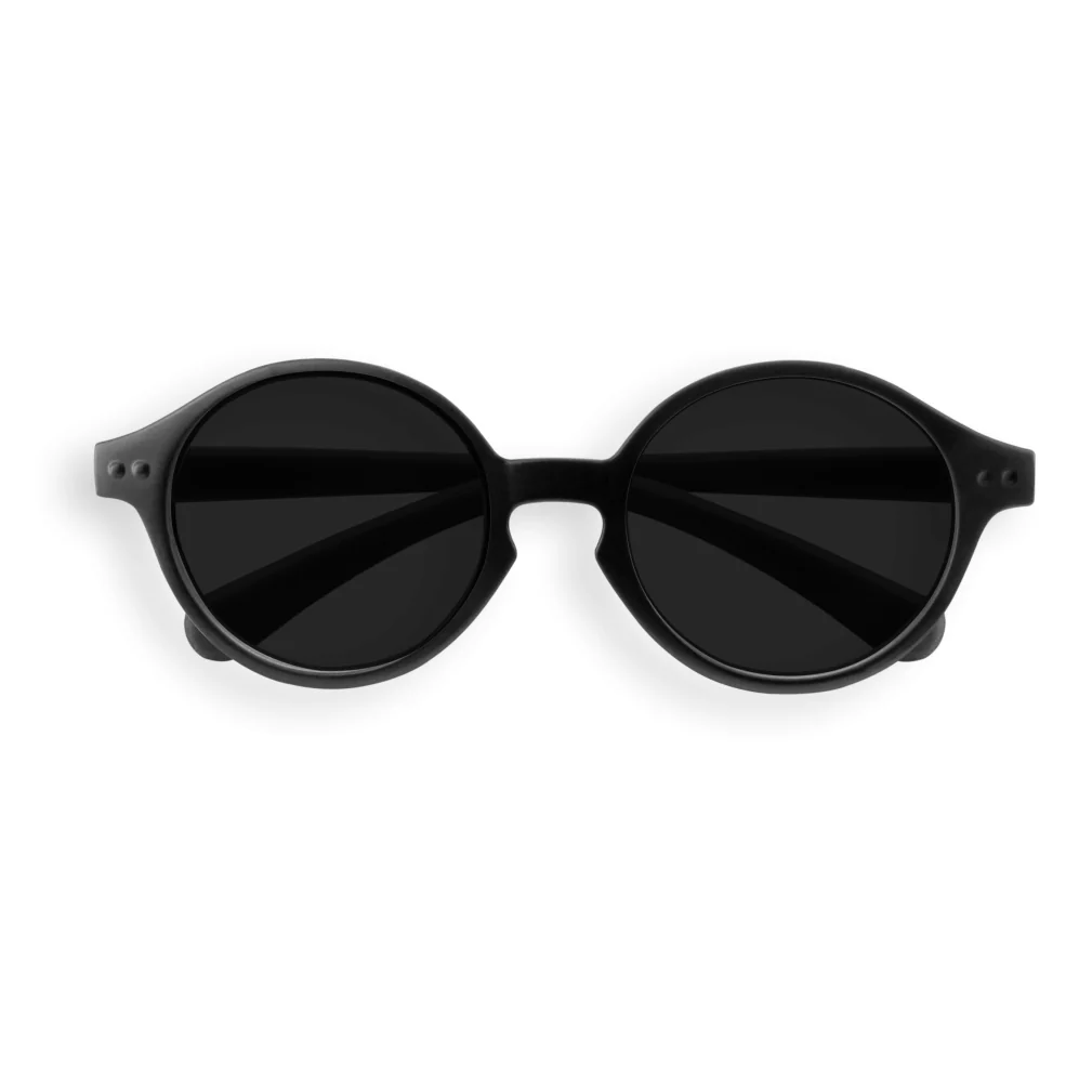 IZIPIZI | Sunglasses in Black - Image 3
