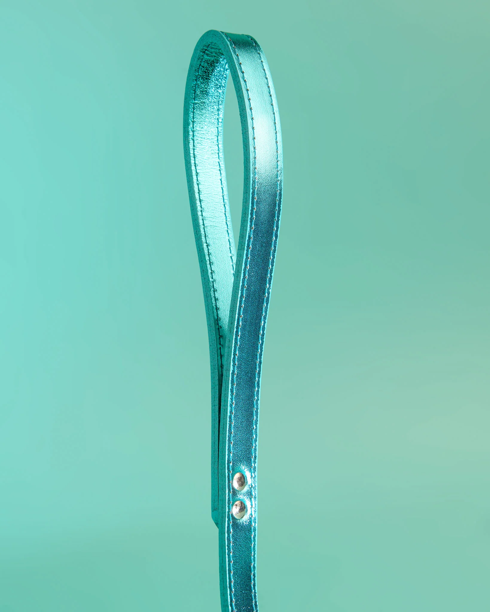 Shimmer Leather Dog Leash in Metallic Turquoise (FINAL SALE) - Image 2