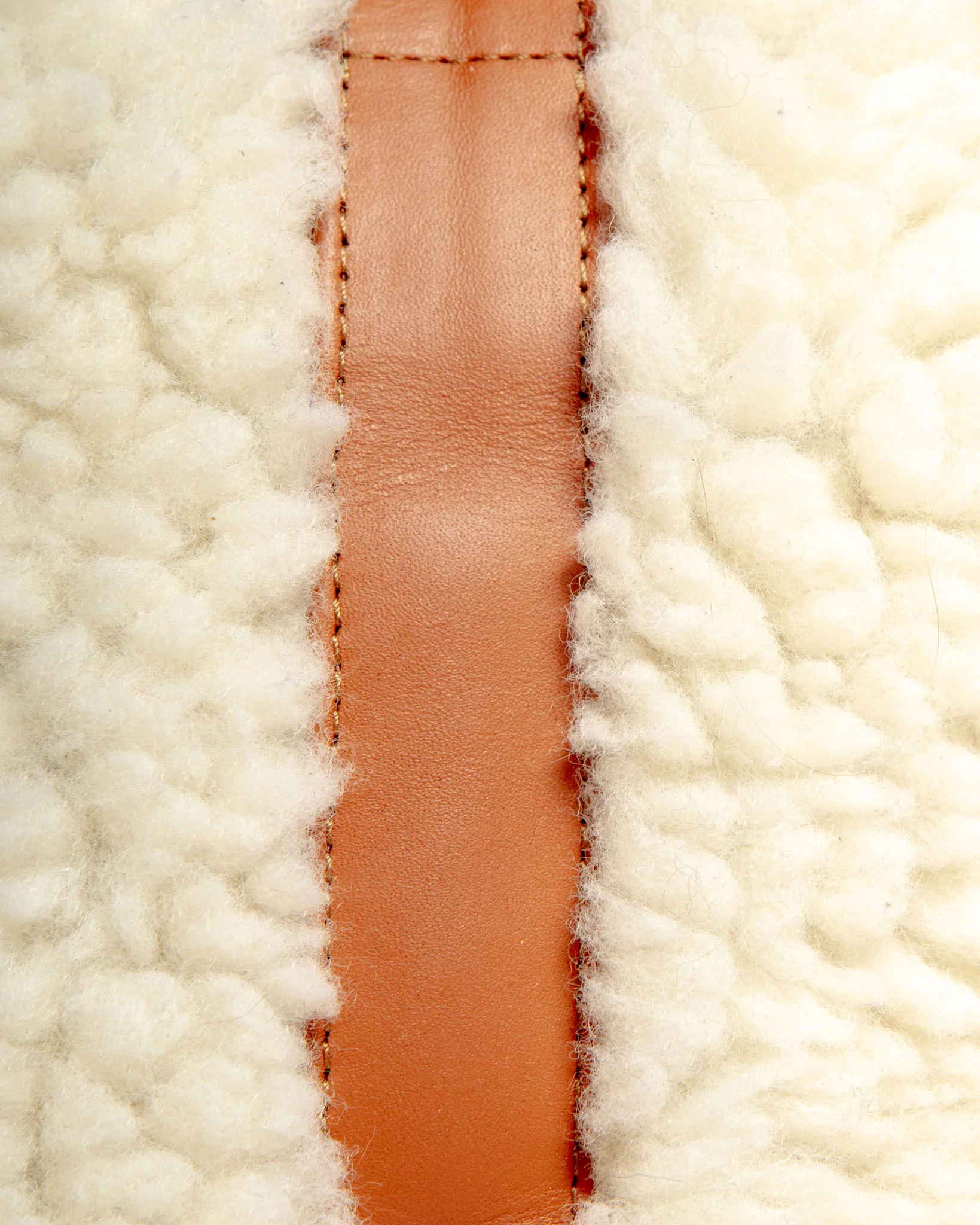 Tan Leather & Cream Shearling Luxe Dog Carrier (Dog & Co. Exclusive) (CLEARANCE) - Image 9
