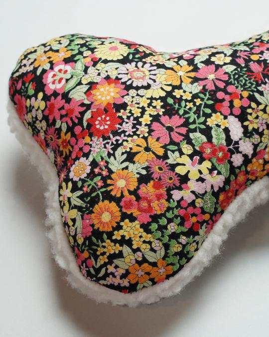 Zenbone Plush Dog Toy in Black Floral (Made in the USA) << FINAL SALE >> - Image 4