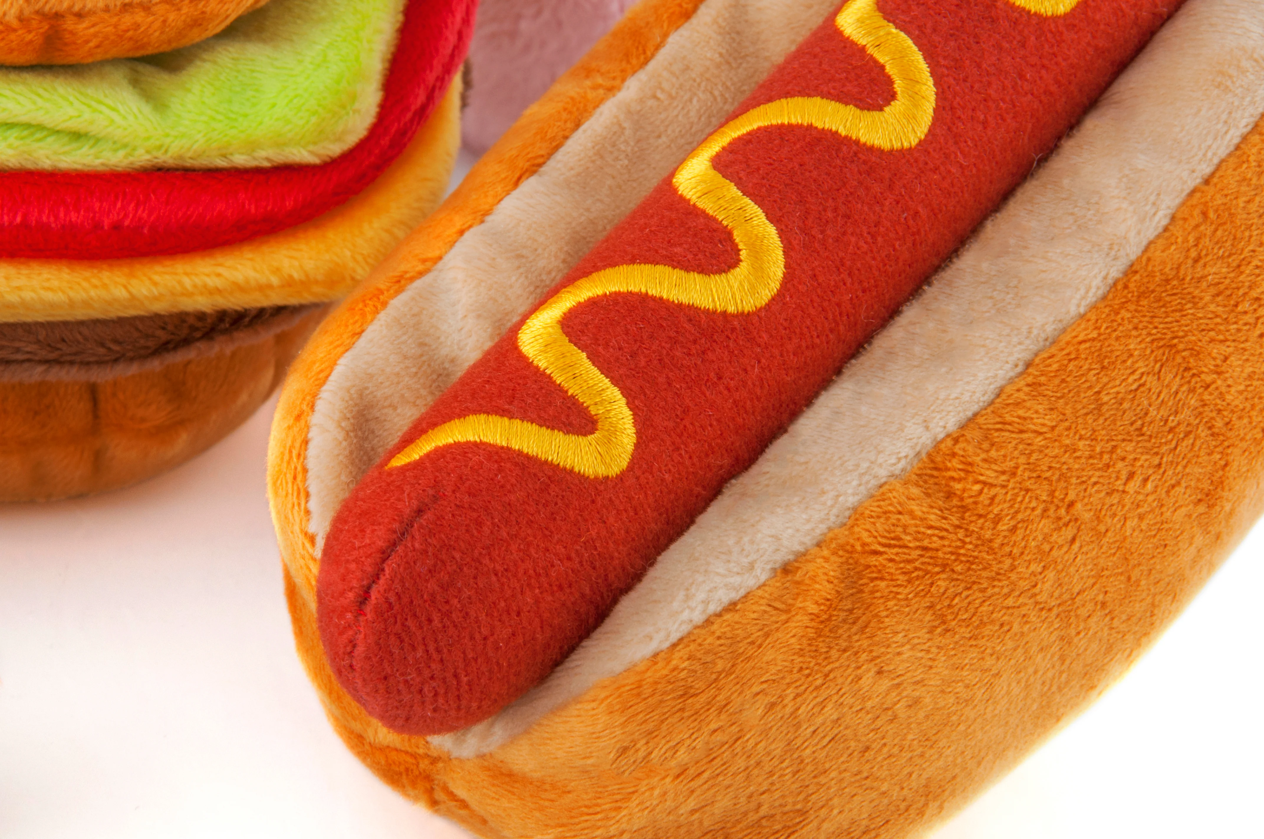 American Classic Hot Diggy Dog Plush Toy - Image 5