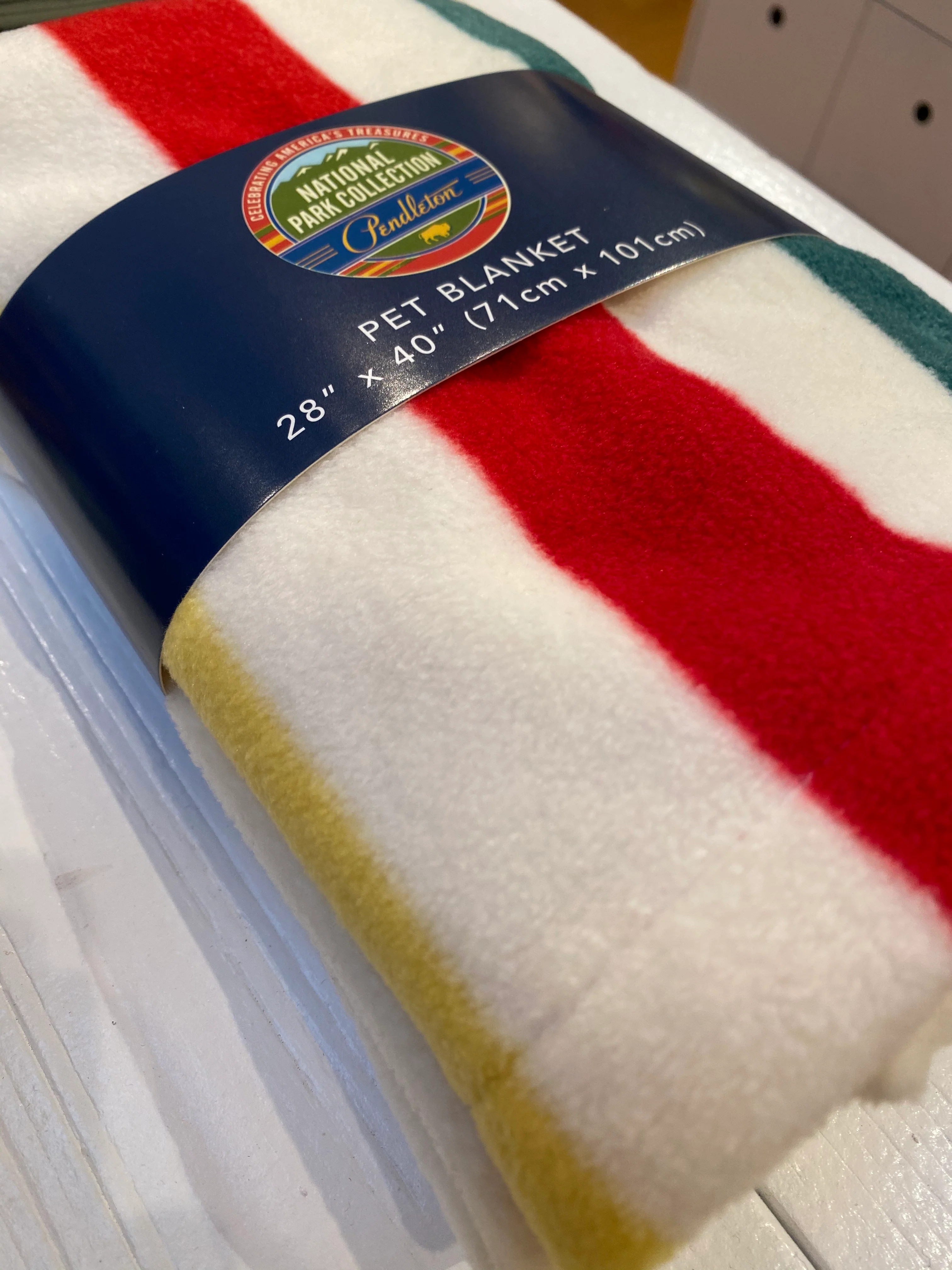 Pendleton Fleece Pet Throw in Glacier - Image 2