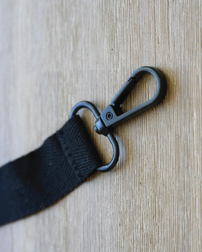 Check Print Pet Sling Carrier - Image 11