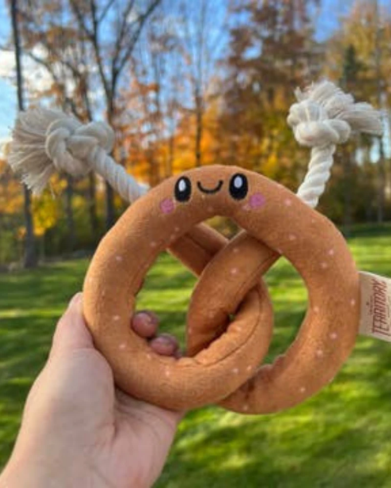 Pretzel Rope Tug Dog Toy - Image 2