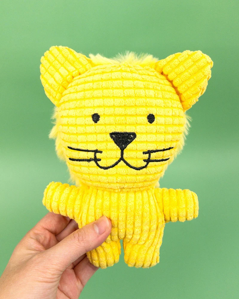Small Squeaky Corn Fleece Plush Dog Toy - Image 18