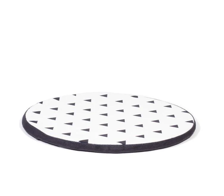 TABBY JAMES | Kitty Nap Pad in Black