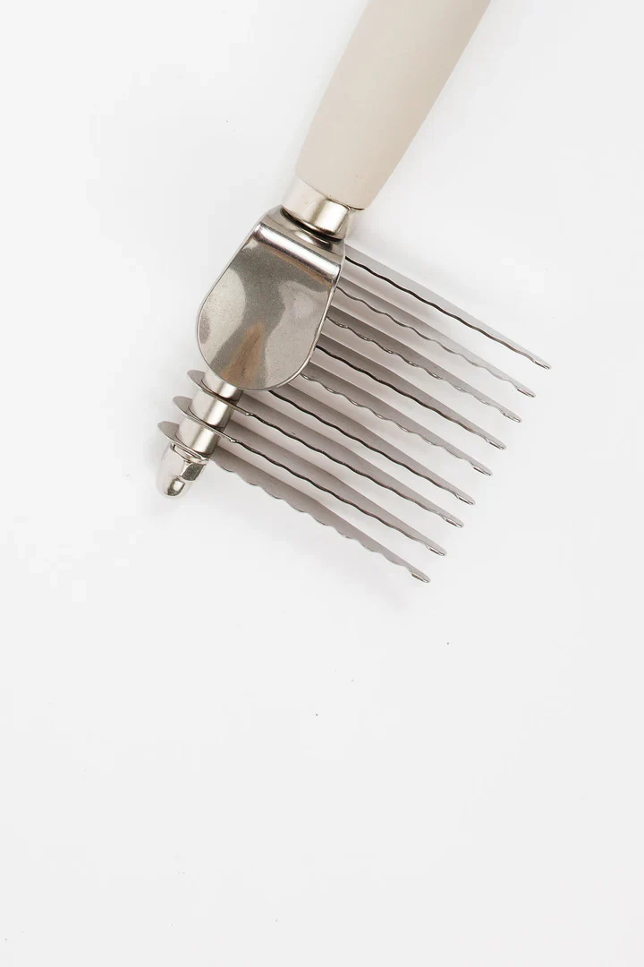 The Dematting Comb for Dogs - Image 5