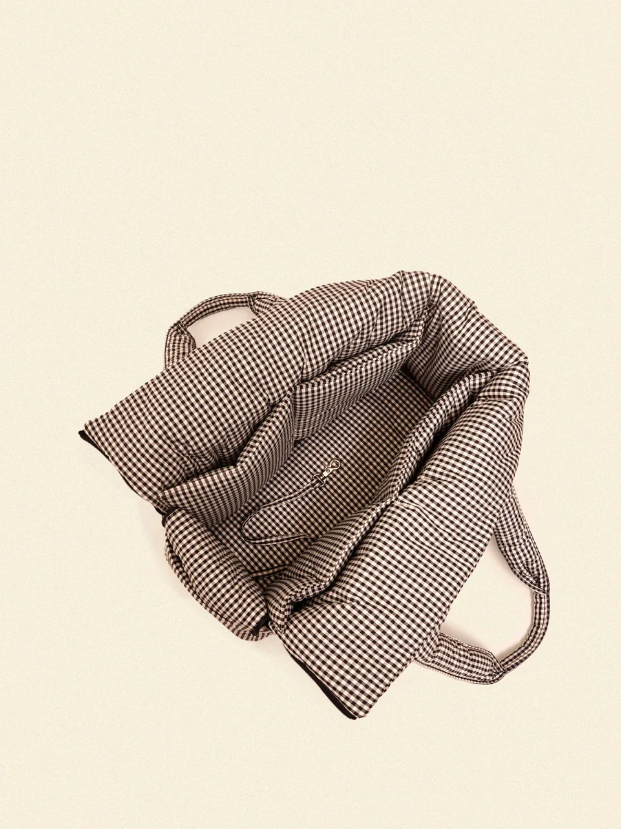 The Little Beast Dog Carrier in Noir - Image 6