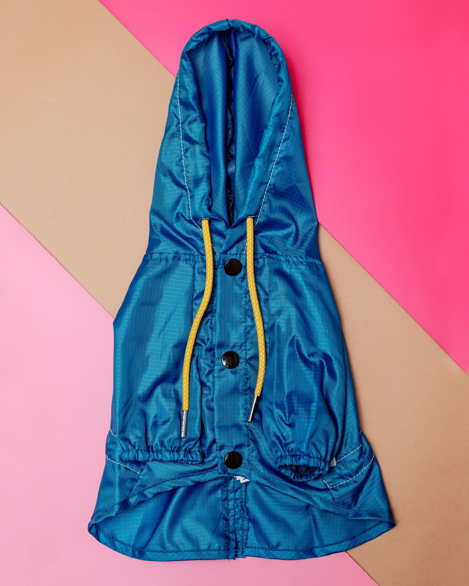 Lightweight Rain-Breaker in Rain Blue << CLEARANCE >> - Image 2
